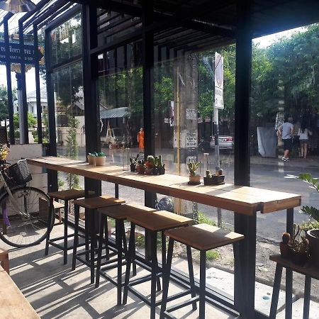 Sleep With You - Hatch Co-Living And Co-Working Space Chiang Mai Extérieur photo