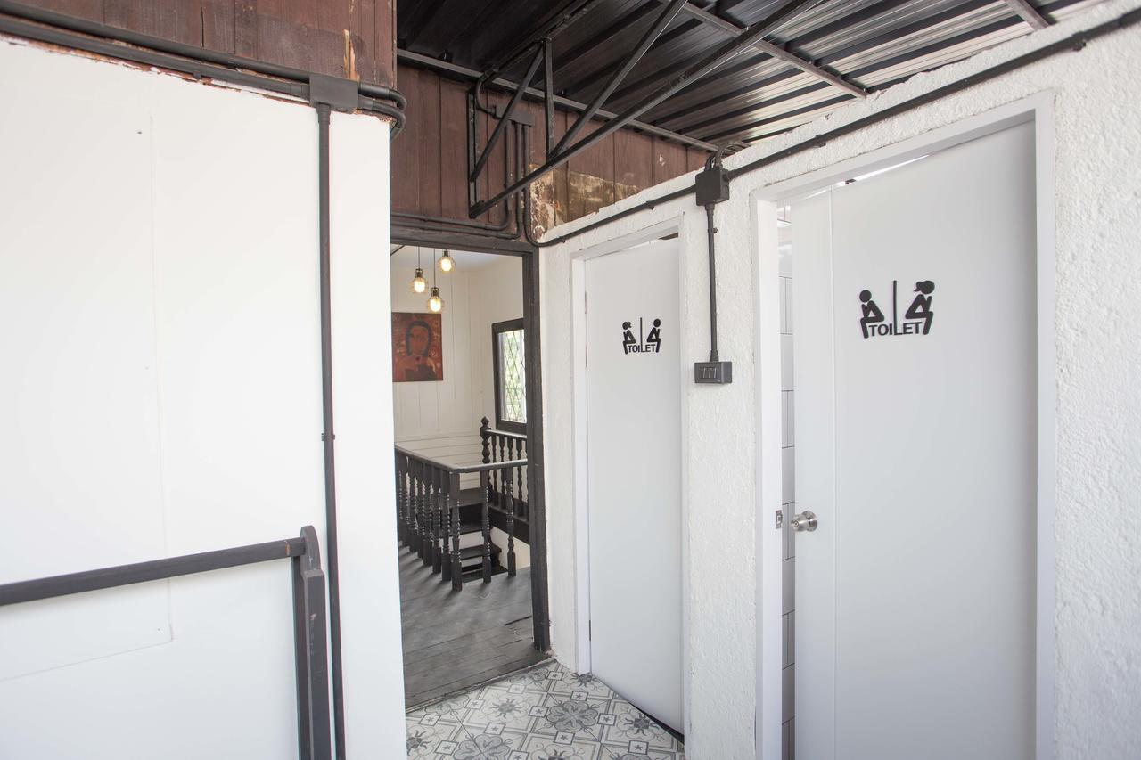 Sleep With You - Hatch Co-Living And Co-Working Space Chiang Mai Extérieur photo