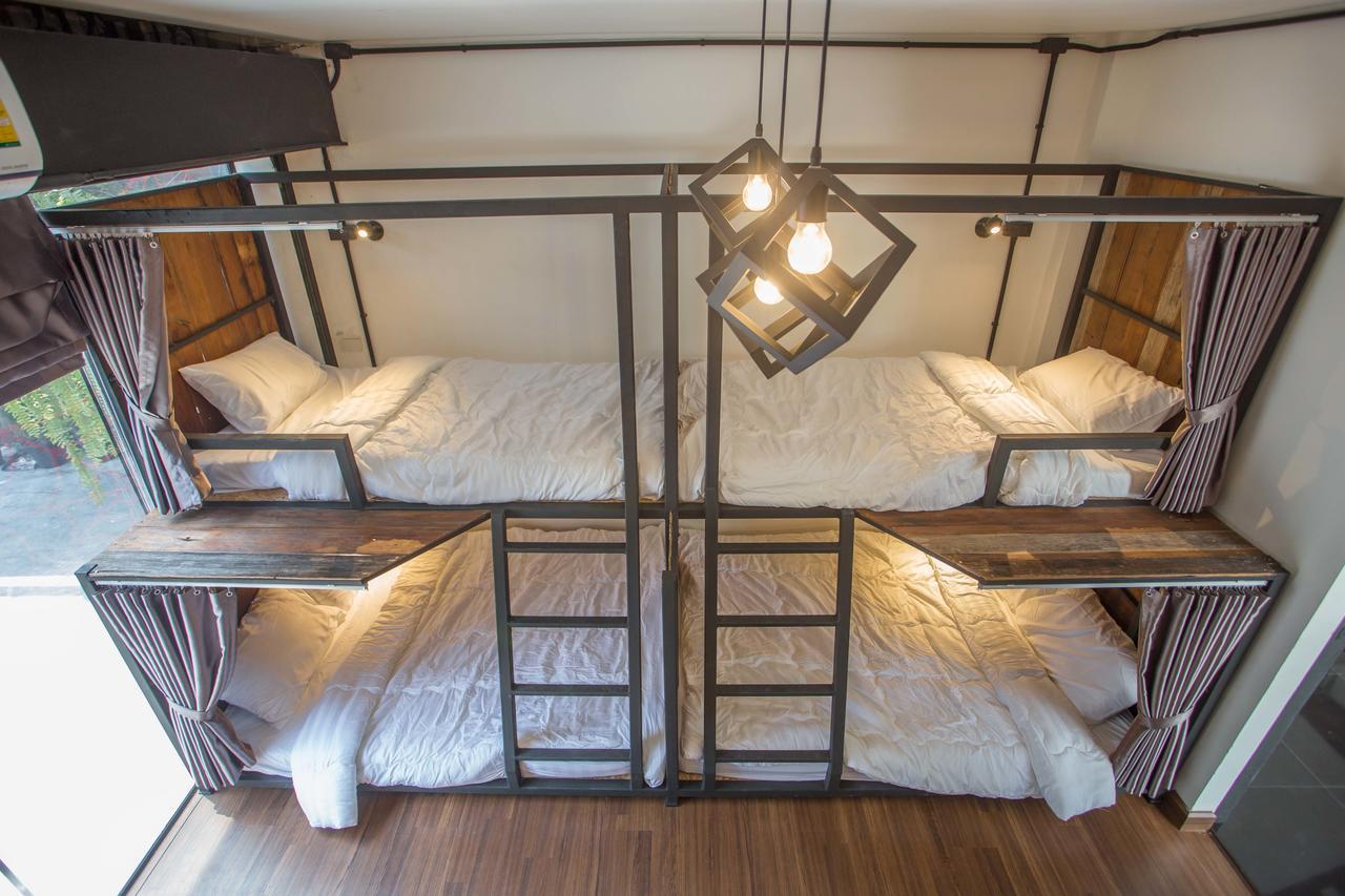 Sleep With You - Hatch Co-Living And Co-Working Space Chiang Mai Extérieur photo