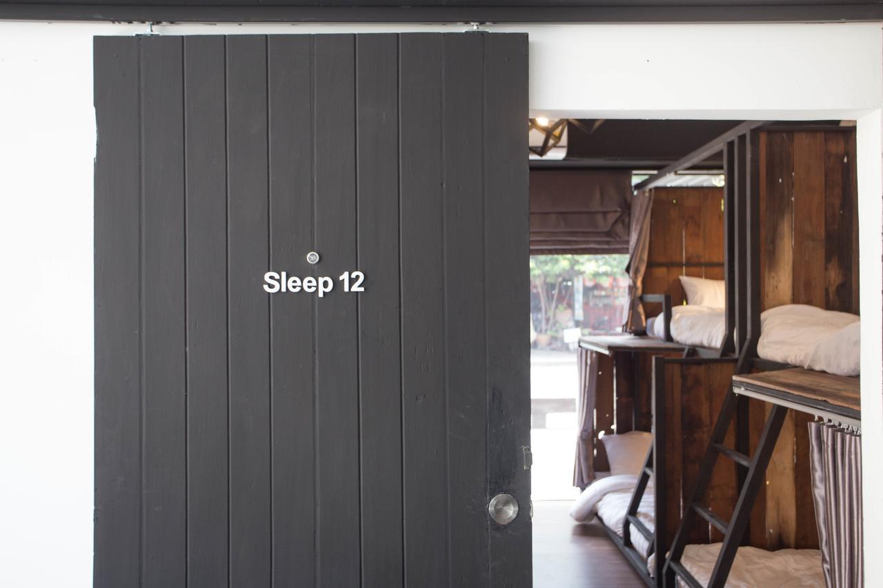 Sleep With You - Hatch Co-Living And Co-Working Space Chiang Mai Extérieur photo