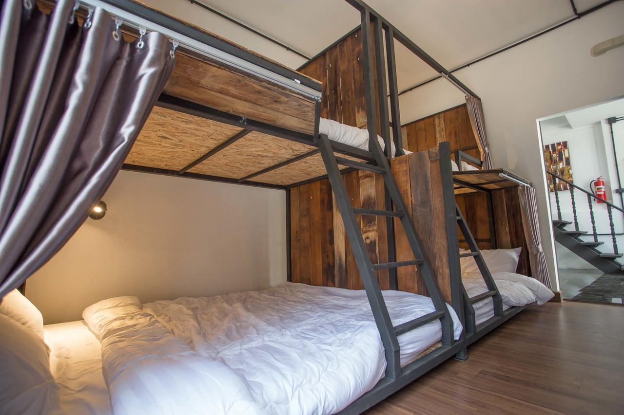 Sleep With You - Hatch Co-Living And Co-Working Space Chiang Mai Extérieur photo