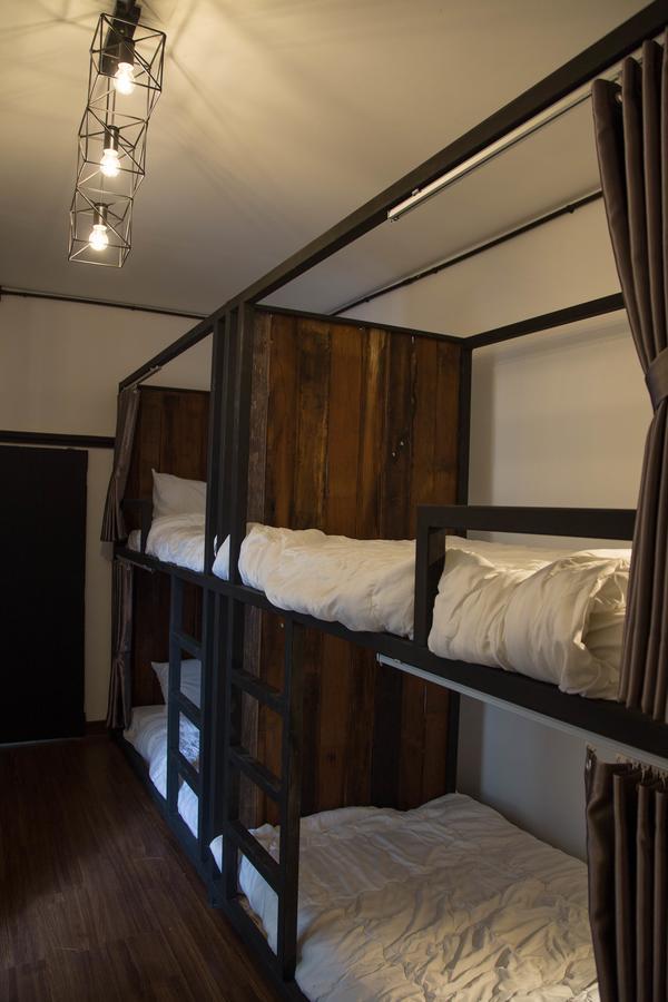 Sleep With You - Hatch Co-Living And Co-Working Space Chiang Mai Extérieur photo