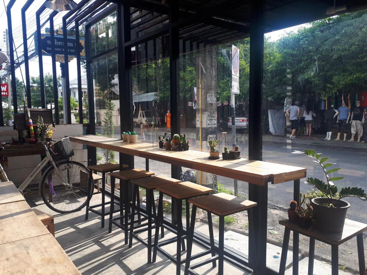 Sleep With You - Hatch Co-Living And Co-Working Space Chiang Mai Extérieur photo